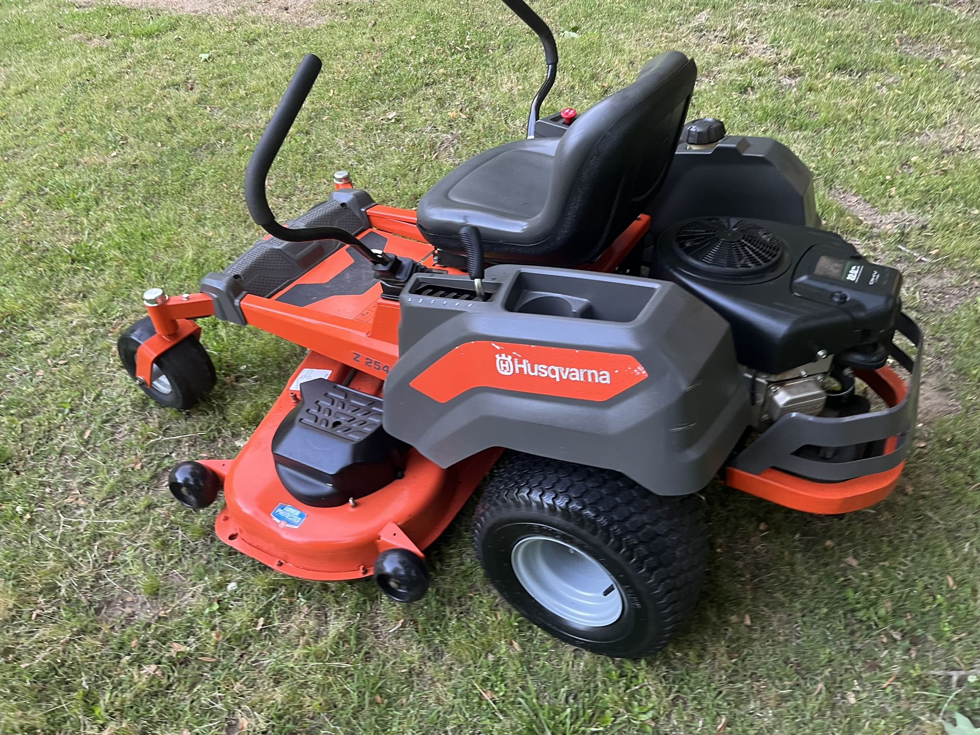 Husqvarna Zero turn 54 Inch Mower for Sale in Mcleansville, NC OfferUp