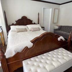 100% wood classy cal king size bed