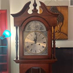 Grandfather Clock 