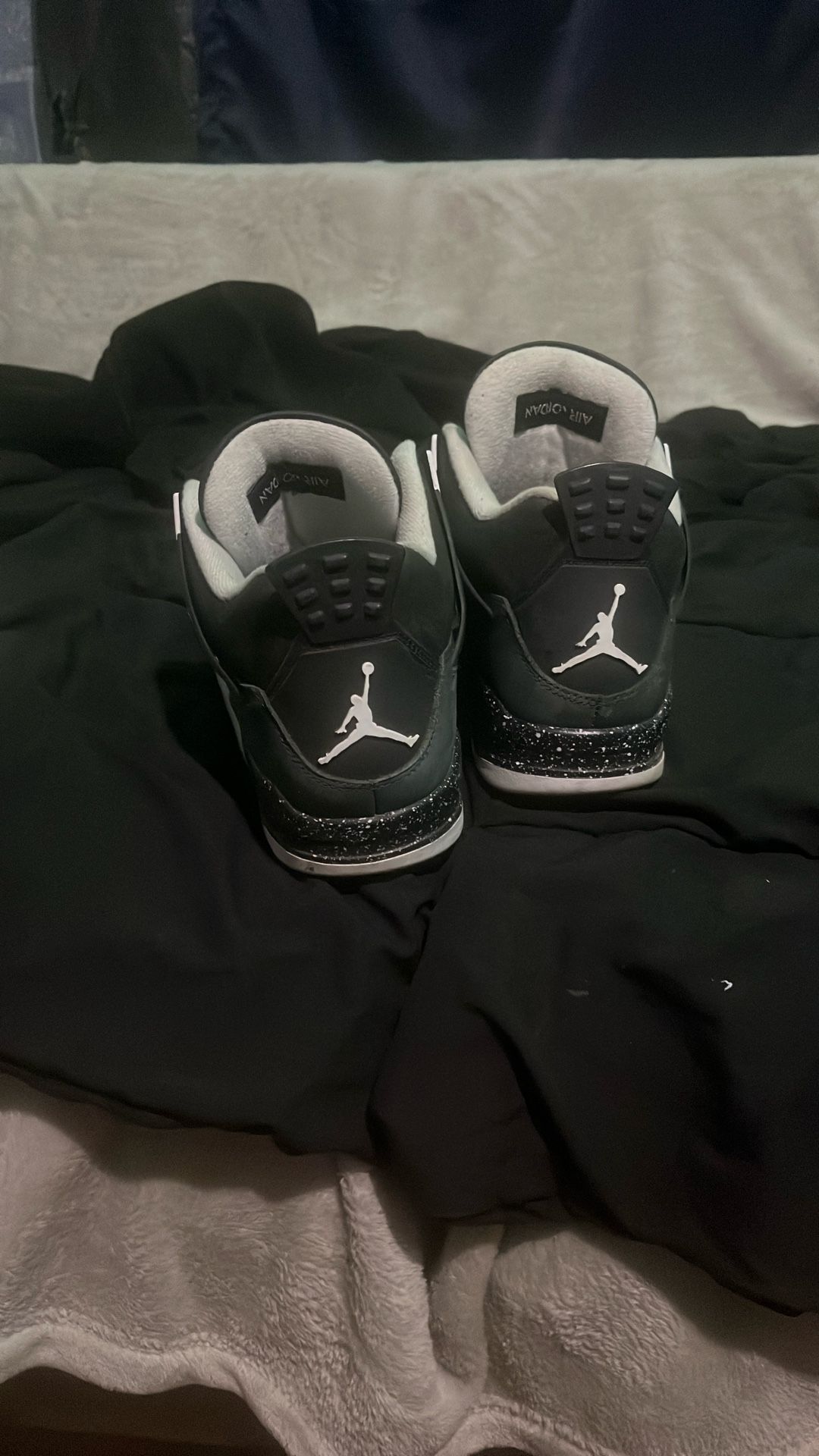Jordan 4s
