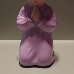 Praying Child Kneeling Figurine. 