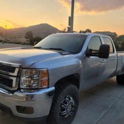 2014 Chevy Silverado 3500 HD Dully