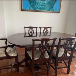 Vintage Solid mahogany Dining Table And Chairs 