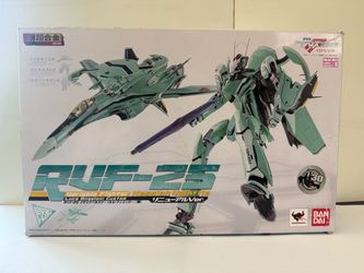 Macross Frontier RVF-25 Messiah By DX Chogokin Bandai