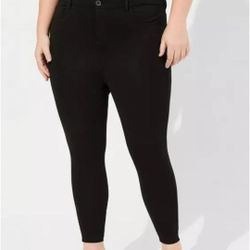 Torrid Studio Luxe Pants Size 16R