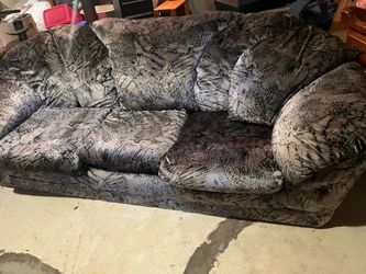 Free sofa and chair