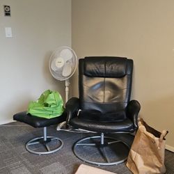 Pleather Recliner Comfortable Chairs With Stools. 60$ For All