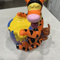 Disney cookie jar, Winnie the Pooh, and Tigger Boxed