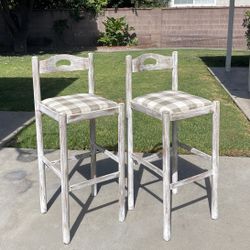 Cute Modern Bar Stools