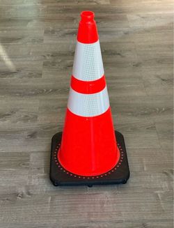 26" reflective cones 3m