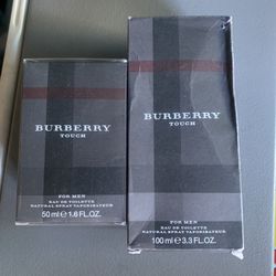 Two piece Burberry cologne for men, small and big