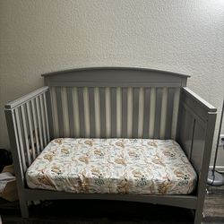 Baby Crib 