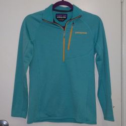 Patagonia Women’s Fleece Pullover - XS