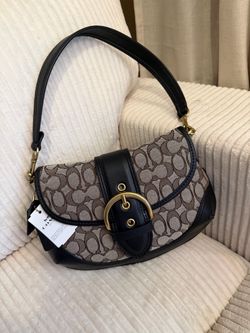 Vintage Coach Soho Shoulder Bag – Black Signature