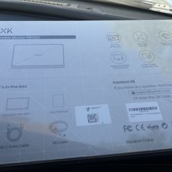 PORTABLE MONITOR