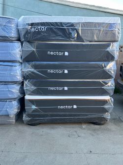 ☎️📲📞call or Tex (213)713-74-89      Nectar Mattress.             Nectar Premier queen   Size  - 13" Memory Foam Mattress     New Mattress in a plast