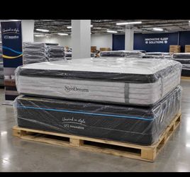 Queen mattress 12 inch new !!!