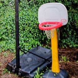 Little Tikes Basketball Hoop 