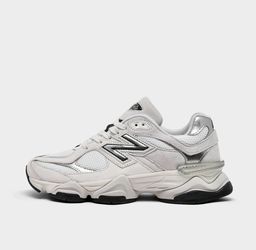 Woman’s 9060s