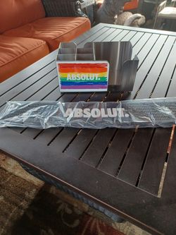 LGB T UTENSIL HOLDER AND BAR. MAT