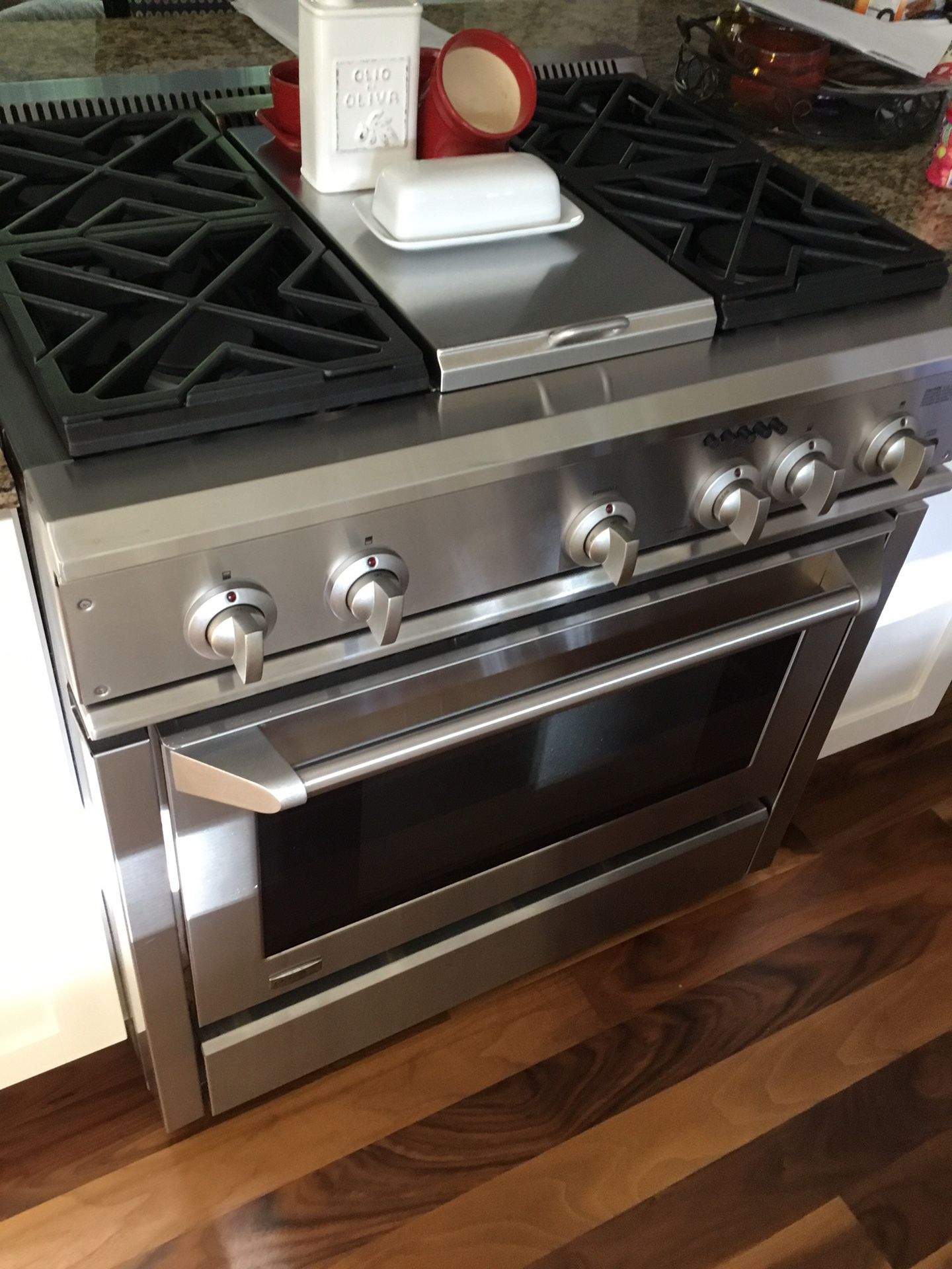 GE Monogram Vent Hood and GE Monogram 36’ Pro Gas Range for Sale in