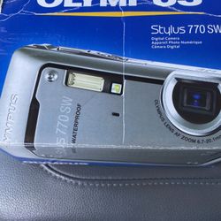 Olympus Stylus 770 Sw  Digital Camera  