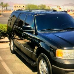 2004 Ford Expedition  XLT