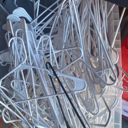 Plastic Hangers 