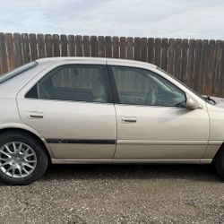 2001 Toyota Camry 