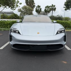 Porsche 2022 Taycan eGTS