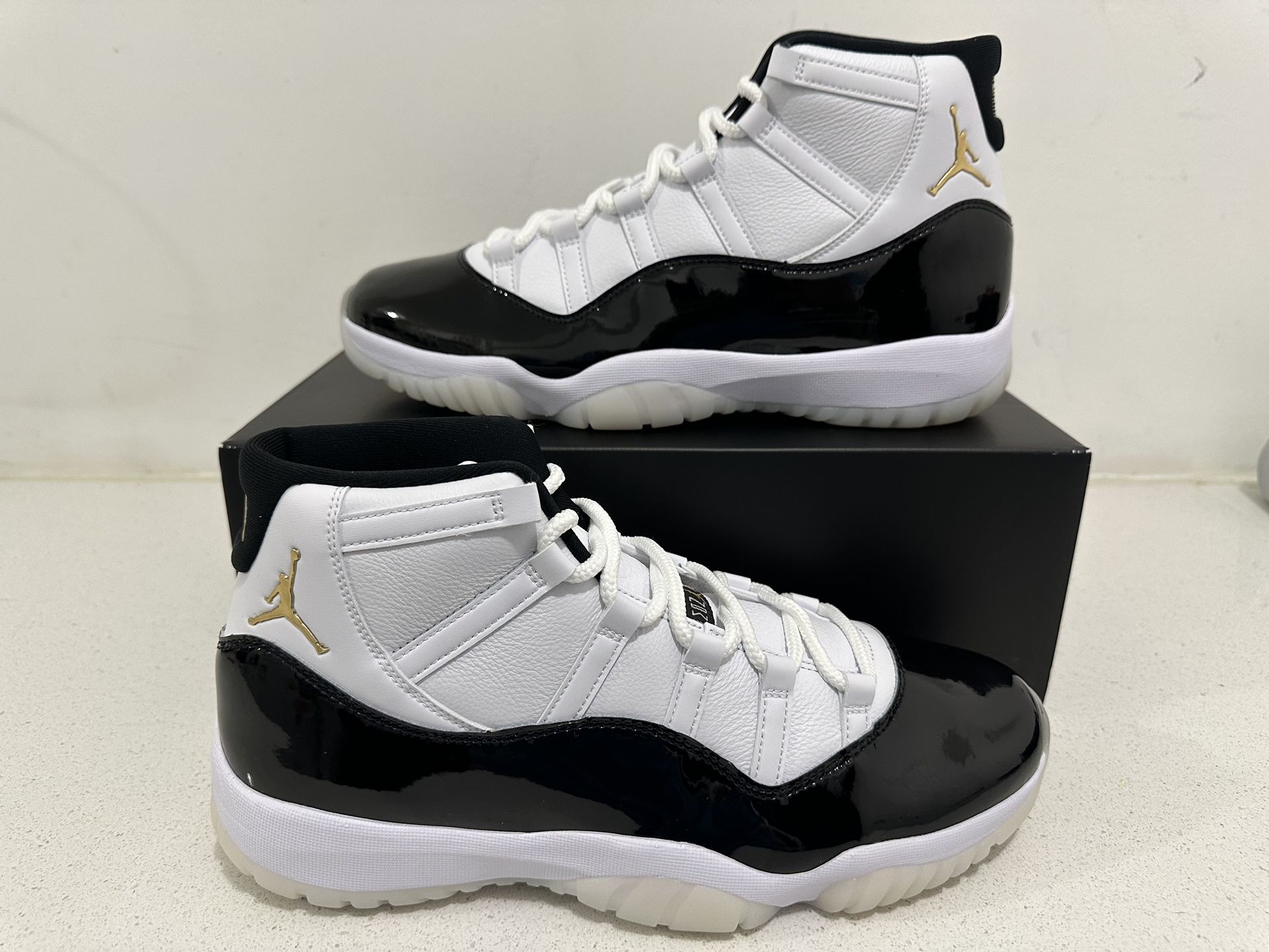 Air Jordan 11 Gratitude Size 13