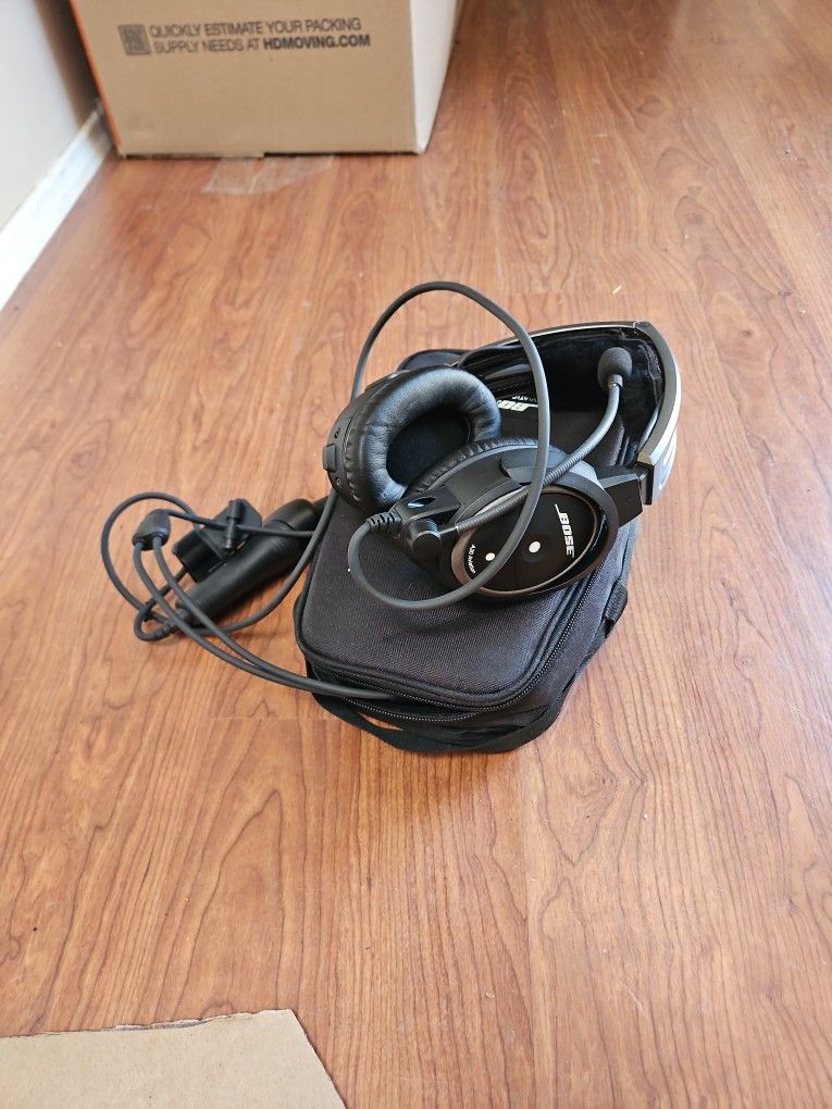 Bose A20 Flight Headset - Like New - Barely Used