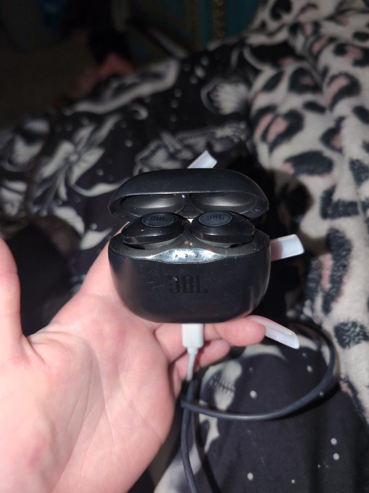 JBL Bluetooth Headphones