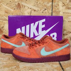 Nike SB Dunk Low  (Mystic Red Rosewood)