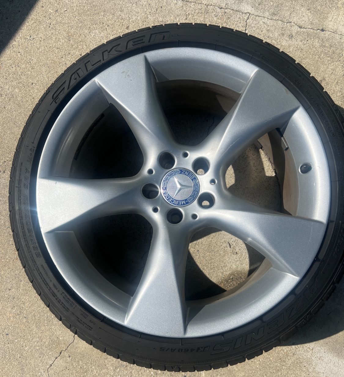 19” offset MERCEDES CLS550 rims set of 4 (also fit c300)