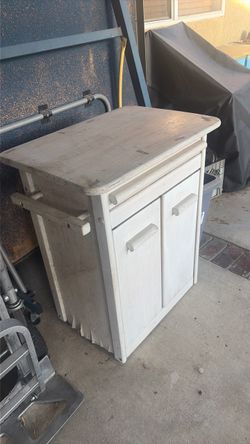 Free cabinet