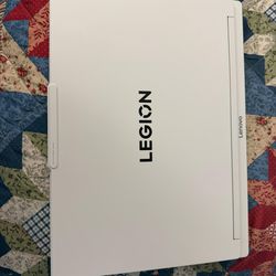 Lenovo Legion 7i oled 2025
