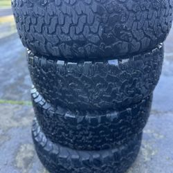276/65/18 Tires 