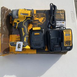 DeWalt Impact Driver Kit