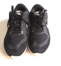Nike Training Flex TR6 Womens Mesh Black/White Size 6 for Sale in Douglasville, GA