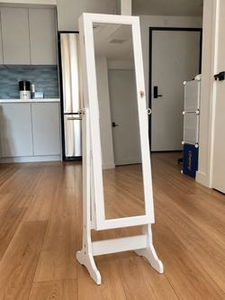 White Standing Jewelry Armoire / Mirror Koreatown Pickup