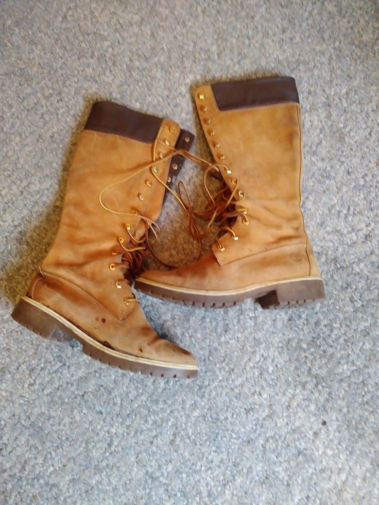 WOMEN'S. 14 INCH TIMBERLAND BOOTS. IN REAL GOOD SHAPE. Size. 10