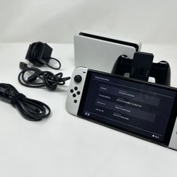 Nintendo Switch OLED White Bundle