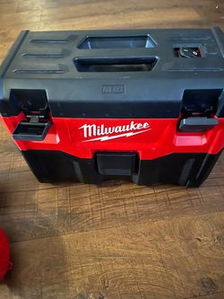 Milwaukee 2 gallon wet/dry vacuum