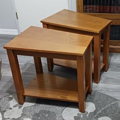 Livingroom End Tables Two Each
