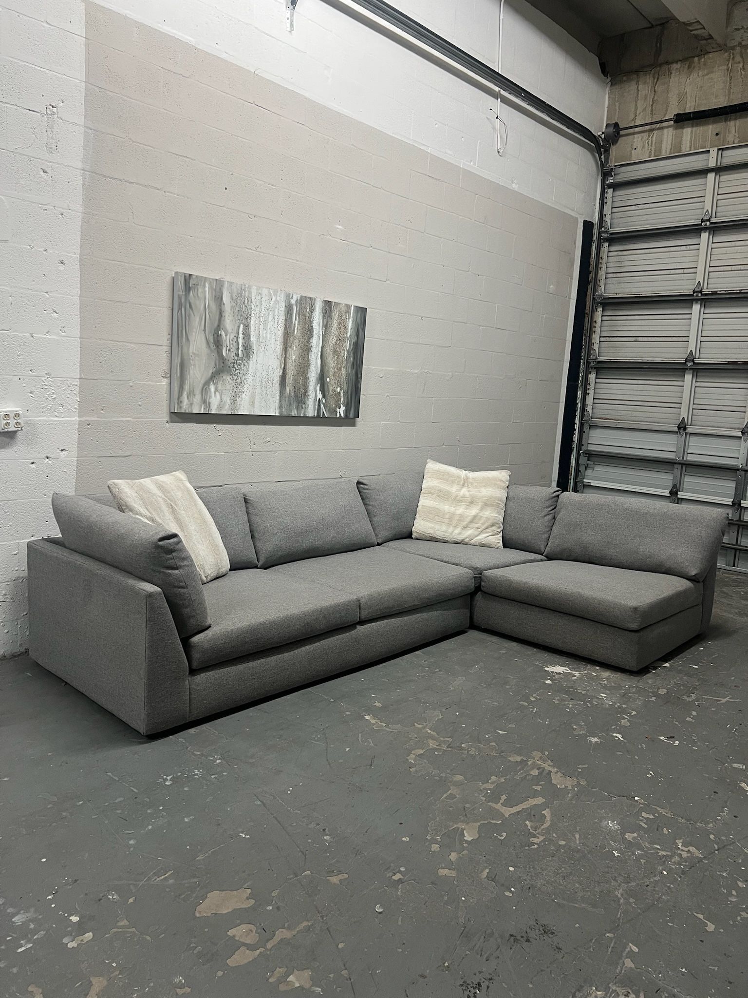 Gray Plush Sectional (Delivery)