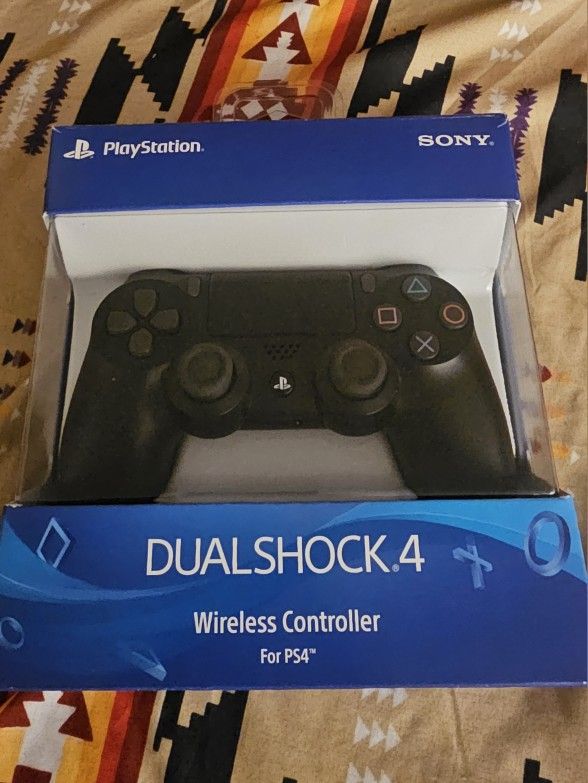 PS4 Controller