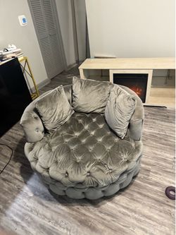 360 round swivel chair