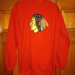 26" COLLAR TO BOTTOM & 21" PIT TO PIT CHICAGO BLACKHAWKS HOODIE SWEATSHIRT BY REEBOK 