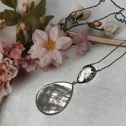 🦪 14K White Gold Peridot & Mother Of Pearl Necklace